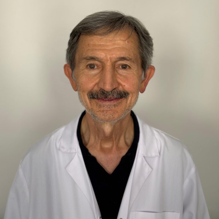 Diş Hekimi Suat Kaya - Kaya Diş Kliniği